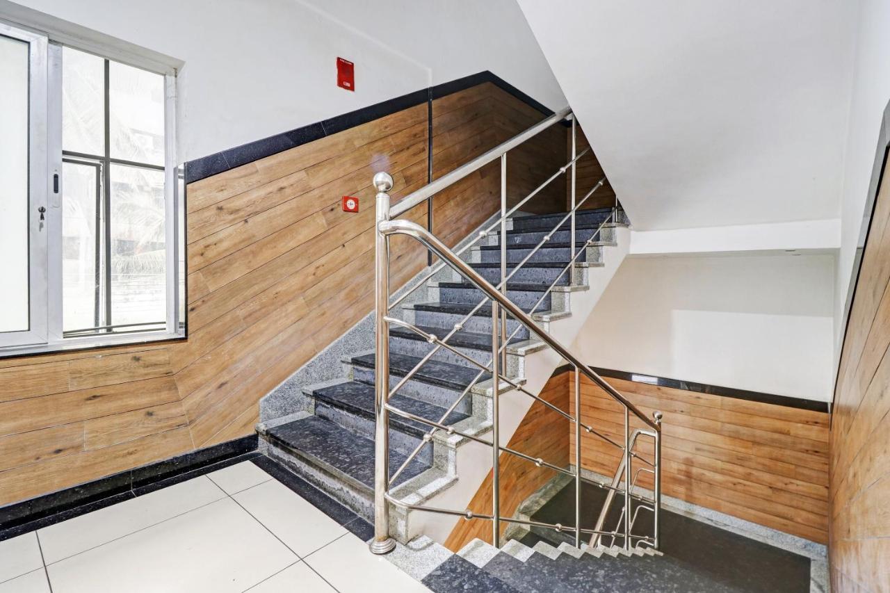 Kochi Oyo Townhouse 595 Majestic Inn מראה חיצוני תמונה
