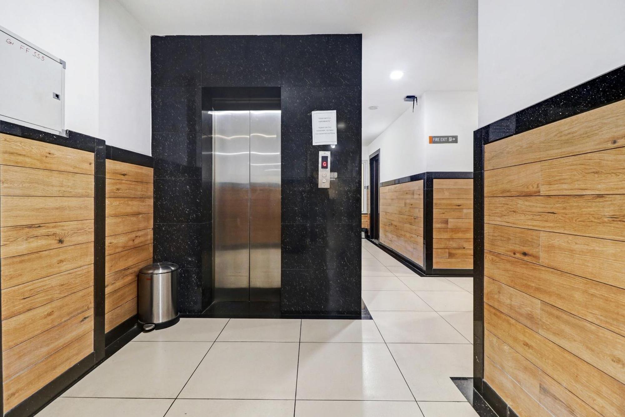 Kochi Oyo Townhouse 595 Majestic Inn מראה חיצוני תמונה